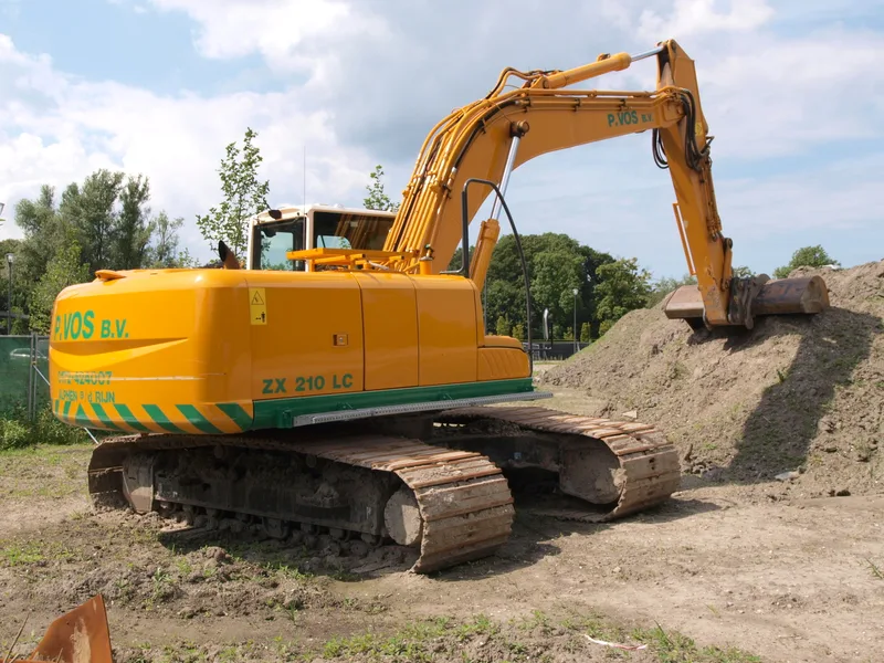 Hitachi ZX210-6 — Bagry a rýpadla